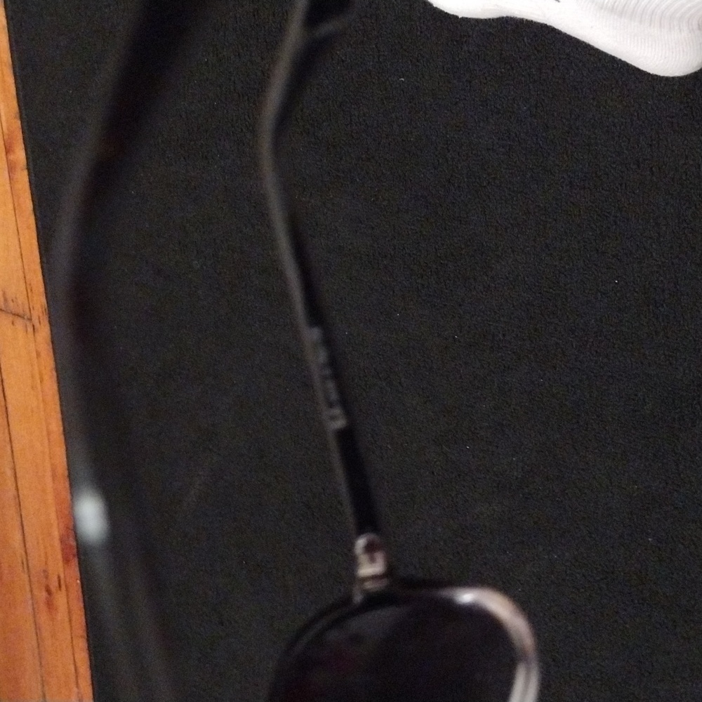 Sunglasses - Picture 5 of 8